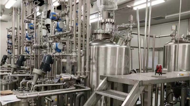 食品机械与厨具：本质区别与适用场景解析**